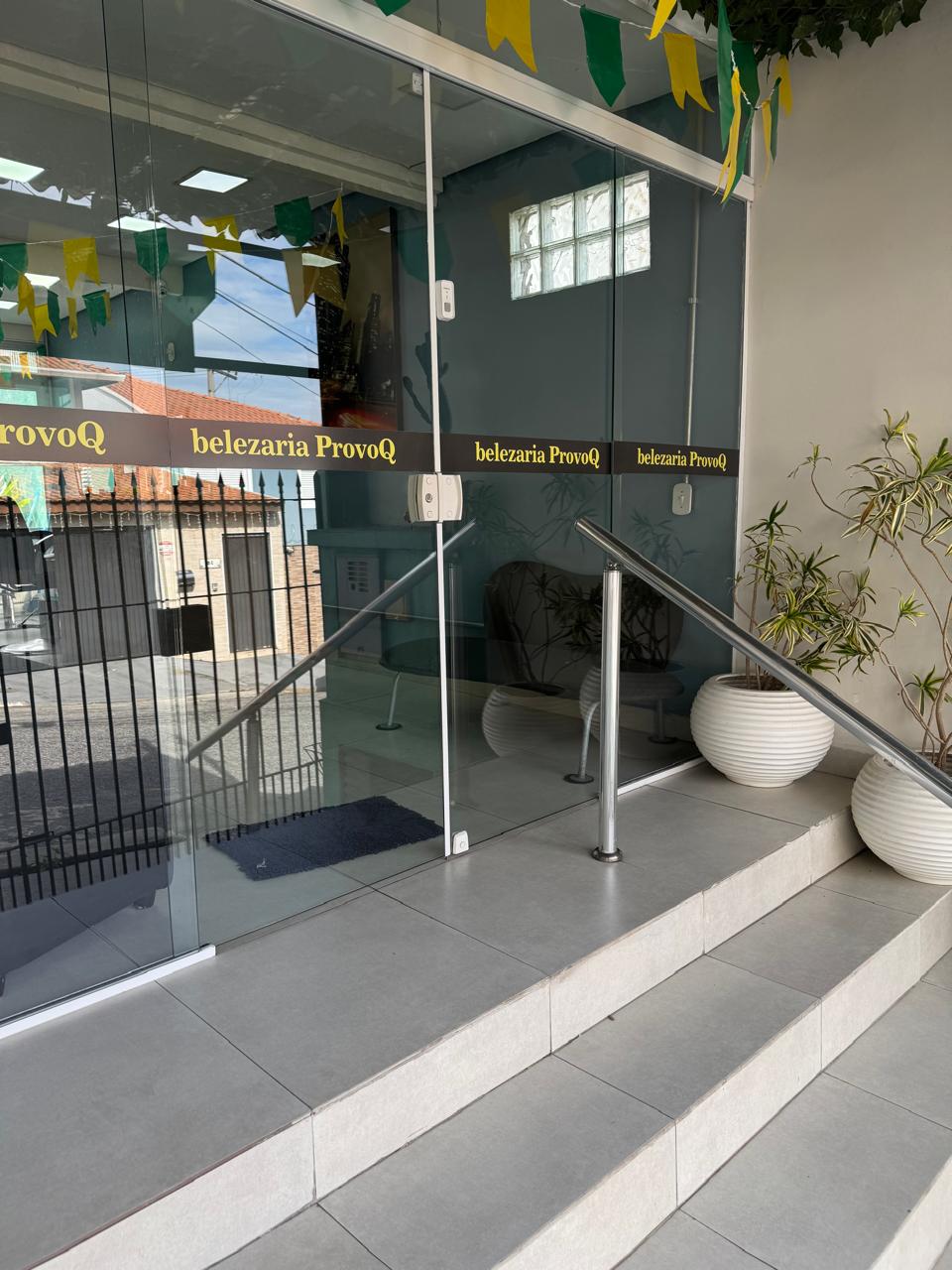 Fachada do Belezaria ProvoQ, salão de beleza em Santo Amaro SP